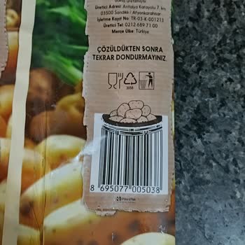 BİM Şubesinde Dondurulmuş Patates Ürünün İçinde Böcek