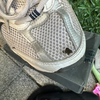 New Balance 530 Ayakkabısının Kısa Sürede Parçalanması Ve Üretim Hatası İddiası