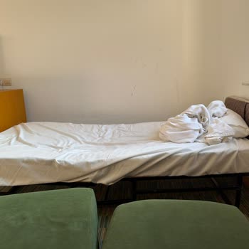 Ladonia Hotel’de Çökmüş Ek Yatak, Aileyi Konforsuz Bıraktı