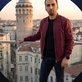 Özel Fotoğraflarım Çalındı Ve Şantajla 7 Bin TL Zarar Görüldü