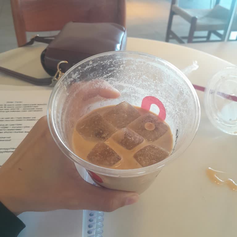 Espressolab’da Kesik Sütlü Mocha Ve Gıda Güvenliği Endişesi