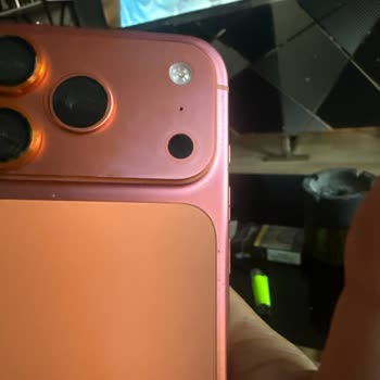 İPhone 17 Pro Turuncu Renk Solması Ürün Ayıbı Kapsamında Değişim Talebi