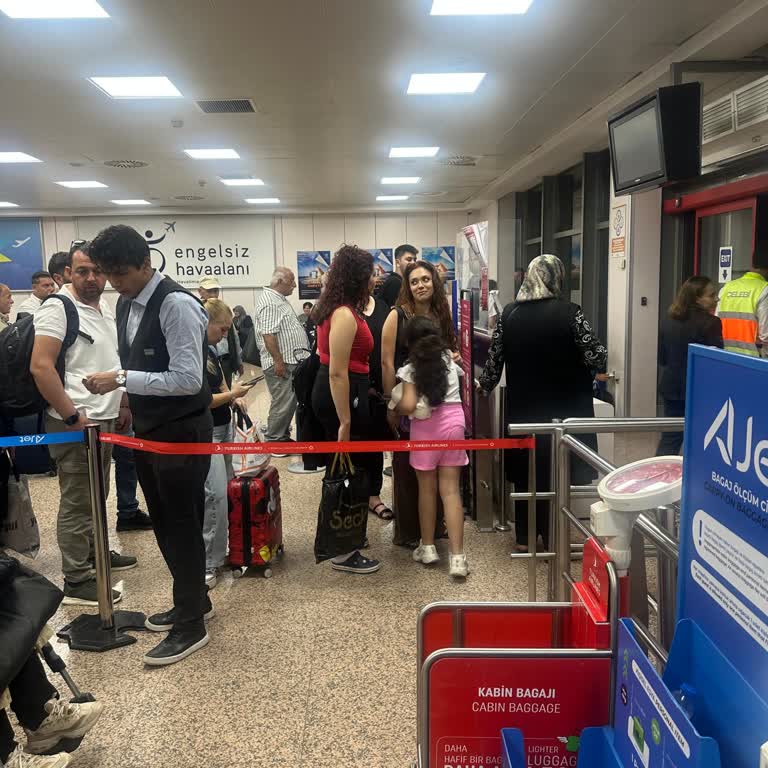 Erzurum Havalimanı’nda Uçuş Gecikmesi Ve Hostesin Saygısız Tutumu