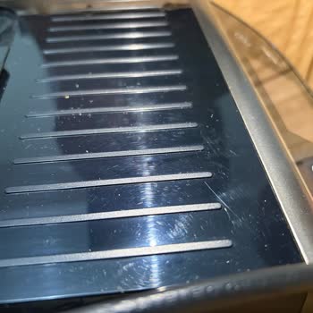 Media Markt'tan Çizikli Sıfır Kahve Makinesi Ve Çözüm Sunulmaması
