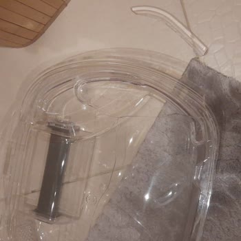 Hoover Kurutma Makinesinde Su Haznesi Düşüp Kırıldı, Garanti Kapsamında Değişim Talebi