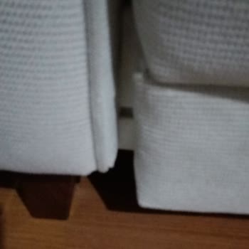 Garanti Altındaki Noira Üçlü Koltuklarda Sürekli Kasa Arızası Ve Renk Değişikliği