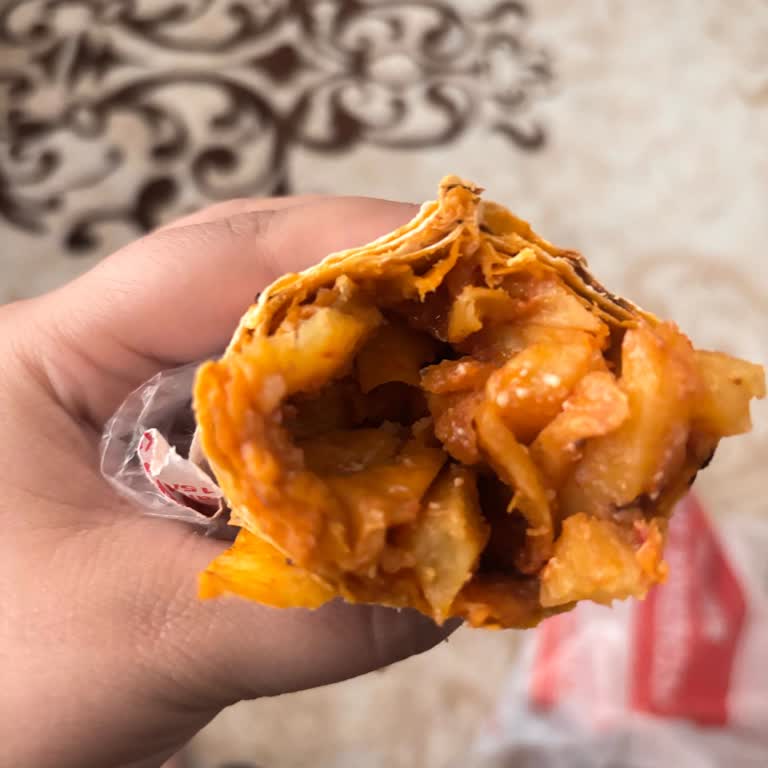 Döner İçermeyen Dürümler Ve Geciken Waffle Siparişi: Canlı Destekte Çözüm Yok