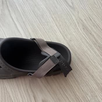Crocs Offroad Sport Clog Terliğinde Ani Yırtılma Ve Ücretsiz Değişim Talebi