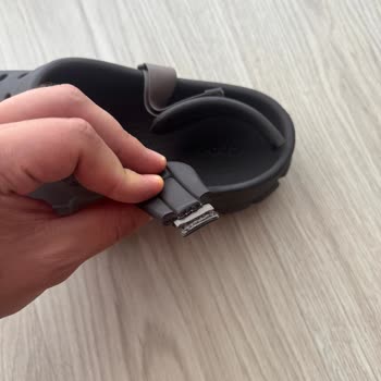 Crocs Offroad Sport Clog Terliğinde Ani Yırtılma Ve Ücretsiz Değişim Talebi