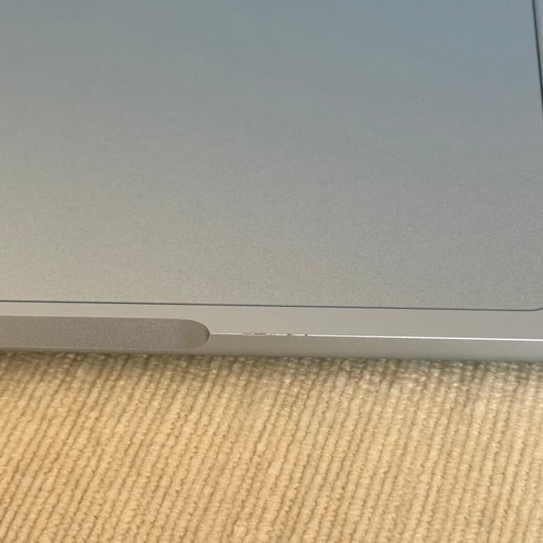 Kusurlu Macbook Air İadesi İçin Sürelerin Sürekli Değişmesi Ve Cevapsızlık