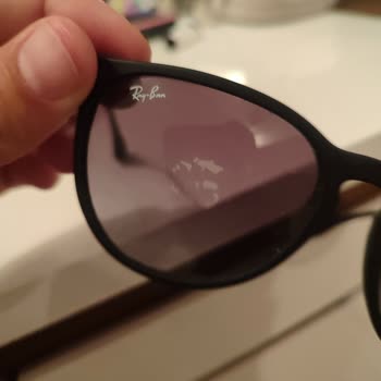 Rayban Cam Soyulması İçin Ücretsiz Değişim Talebi
