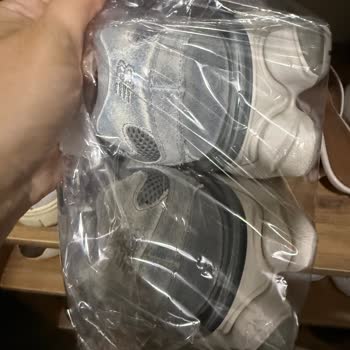 New Balance 9060 Ayakkabısında Süet Üzerinde Renk Transferi Ve İade Talebi