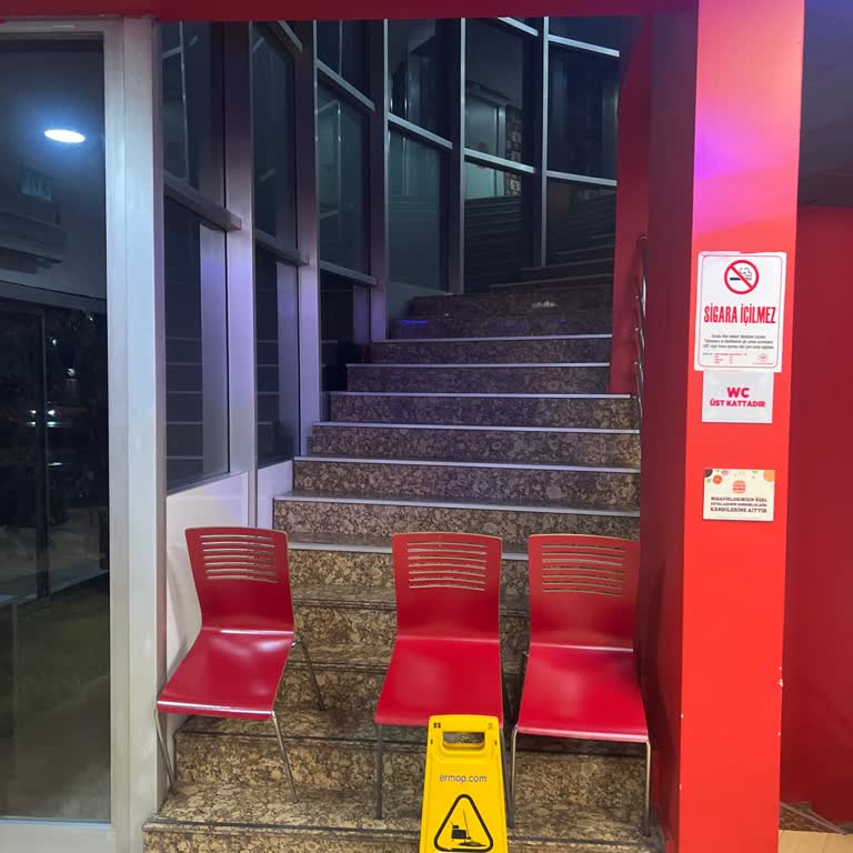 Burger King Şubesinde Tuvaletlerin Erken Kapatılması