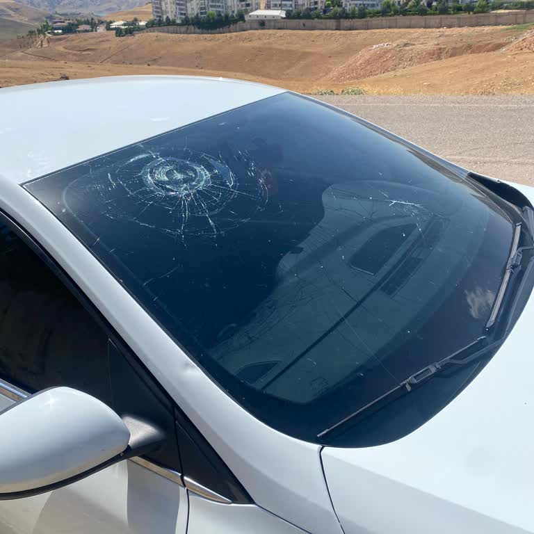 Sompo Sigorta’nın Ücretsiz Ön Cam Değişimi Hakkının Reddedilmesi