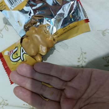 Çikolata İçinde Tahta Parçası Bulunması Hijyen Ve Kalite Endişesi