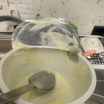 Son Kullanma Tarihi Geçmemiş Sek Quark'ta Küf Görüldü
