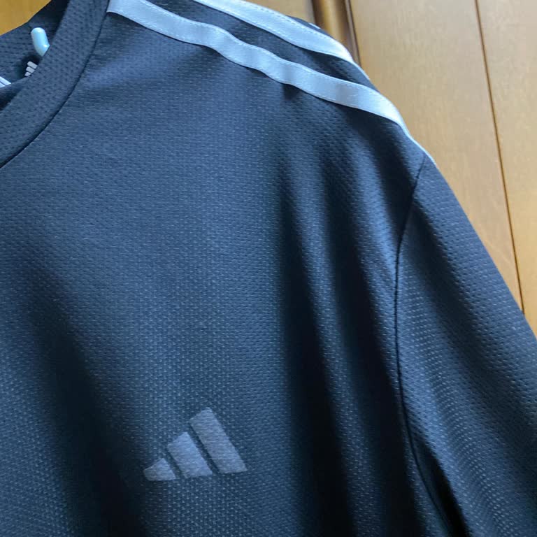 Adidas Penye Ambleminin Kısa Sürede Soyulması Ve Değişim Talebi