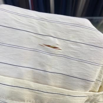 Kumaş Hatası Nedeniyle İlk Kullanımda Elbisemde Yırtılma