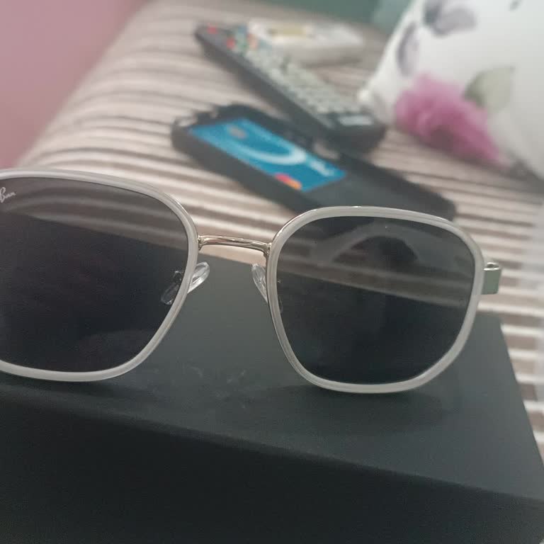 Luxionwear Ayıplı Ve Yamuk Gelen Güneş Gözlüğü