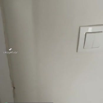 Sur Yapı Daire Giriş Kapısı Yere Sürtüyor