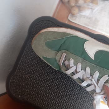 Nike Ayakkabılarda Hızlı Yırtılma Ve Renk Bozulması, İade Talebine Olumsuz Cevap