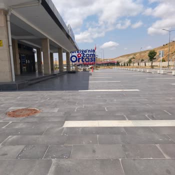 Yozgat Hızlı Tren İstasyonunda Yönlendirme Eksikliği, Güvensiz Çevre Ve Sürekli Rötarlar