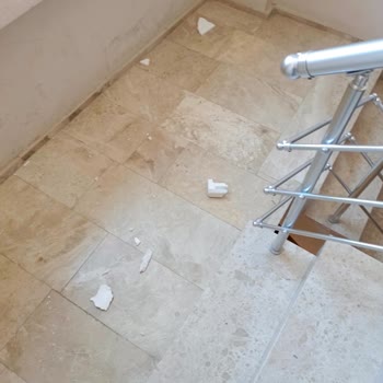 Beko Buzdolabı Kurulumunda Köpük Bırakıldı Ve Servis Gelmedi