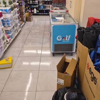 Bingöl Simanı Şok Market Şubesinde Kirli Ortam Ve Kaba Personel