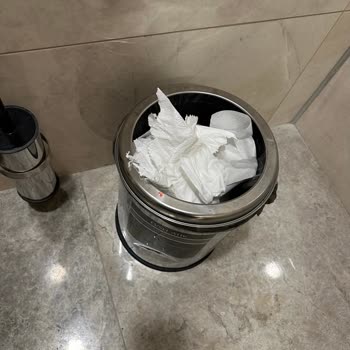 Medipol Sağlık Grubu Kadınlar Tuvaletinde Ciddi Bir Hijyen Sorunu İle Karşılaştım