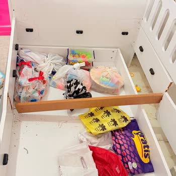 Bbutik Mobilya Çocuk Bazası Kırıldı, Parça Değişimi Gecikti Ve Müşteri Hizmetleri Saygısız