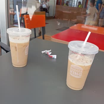 Bursa Oksijen Burger King Şubesinde Ice Latte Buzlu Su Gibi