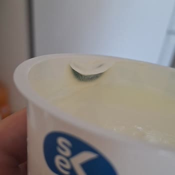 Açılmamış Üründe Küflenme Görerek Gıda Güvenliği Endişesi