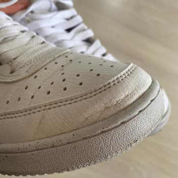 Nike Ayakkabısının Deri Soyulması Ve Garanti Reddi Kabul Edilemez