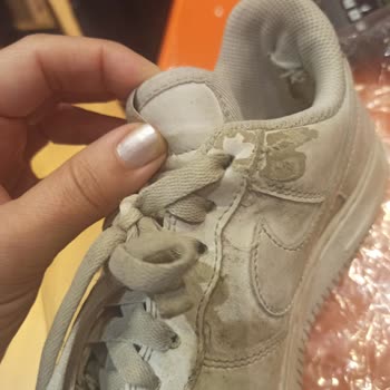 Nike Ayakkabısındaki Üretim Hatası Nedeniyle Ücret İadesi Ve Değişim Talebi