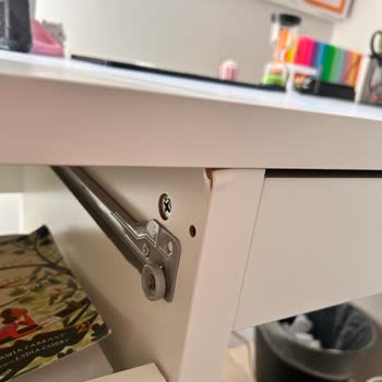IKEA'den Hasarlı Masa, Hızlı Çözüm Talebi