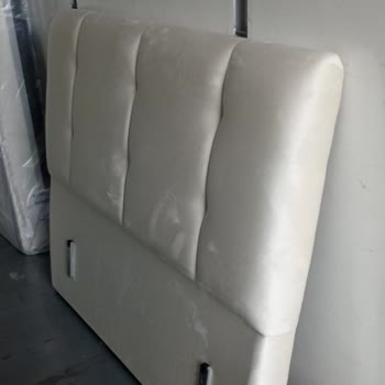 Paketli Olmayan Yatak Teslimatı Ve Tehditkar Personel