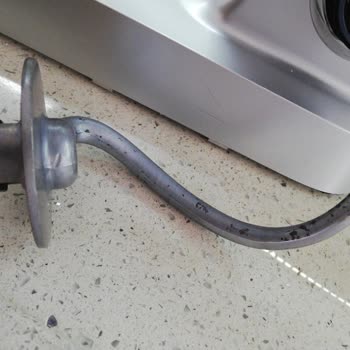 Kapak Açma Kolu Kırıldı Ve Aparat Karardı: Garanti Kapsamında Ücretsiz Onarım
