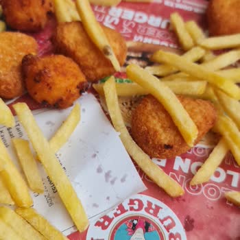 Esenyurt City Center'da Patates Kızartmasından Yabancı Madde Çıktı