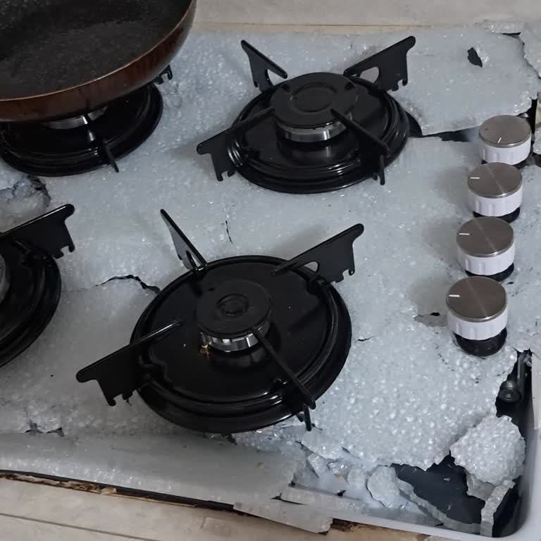 Kumtel Set Üstü Ocağın Camı Patladı, Güvenlik Riski Ve Ücret İadesi Talebi