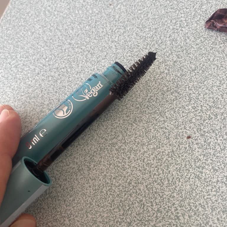 Rossmann’da Ayıplı Mascara Ve Reddedilen İade Talebim