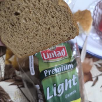Migros Light Ekmekte Böcek Tespiti Hijyen İhlali