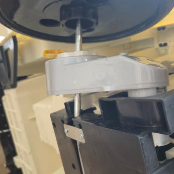 Dolu Oyuncak Akülü Araba 3 Günde Arka Parça Yamulması