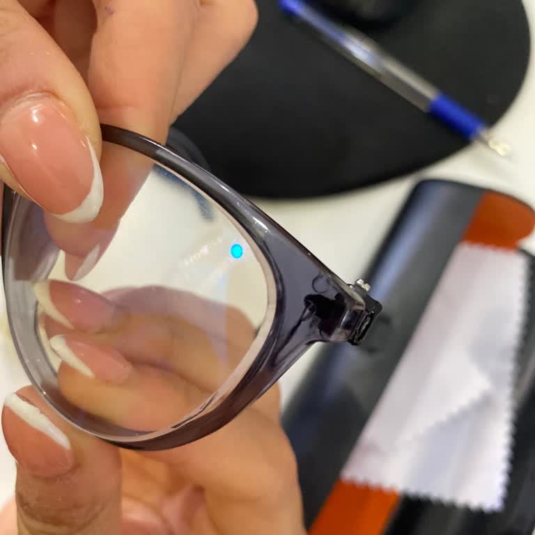 Atasun Optik’te Camların Sürekli Düşmesi Ve Değişim Talebinin Reddedilmesi