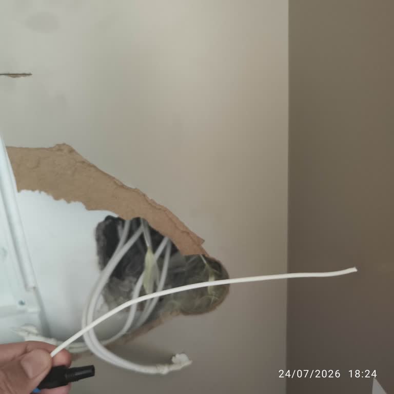 Modem Bağlanmıyor, Elektrikçi Masrafları Artıyor Ve Kapı Açık Bırakılıyor