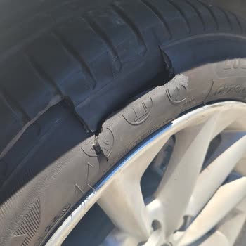 Lassa Revola Lastiğinde Yanak Yırtıkları Ve Patlama Ciddi Güvenlik Sorunu