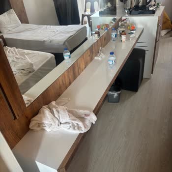 Clover Magic Park Alanya'da Kirli Ve Sigara Kokulu Oda, Yetersiz Yemek Ve Hizmet
