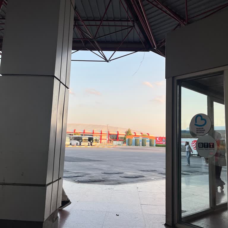 Bilgilendirme Eksikliği Nedeniyle 45 Dakikalık Rötar Ve Bilet İadesi Talebi