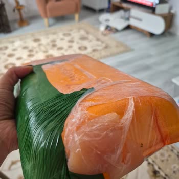 Yırtık Tavuk Paketi Ve Cevapsız Müşteri Hizmetleri