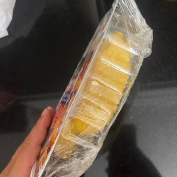 Migros Hemen Siparişinde Delinmiş Tavuk Ürünü Streç Filmle Teslim Edildi
