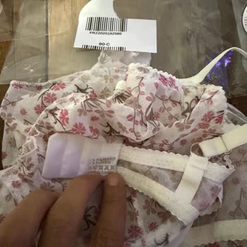 Kesilen Etiketler Ve Yanıltıcı Beden Bilgisi Nedeniyle Tam İade Talebi